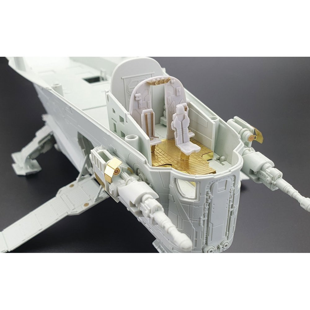 Revell 06788 The Mandalorian : Razor Crest Platinum Edition 1/72 – imagen 9