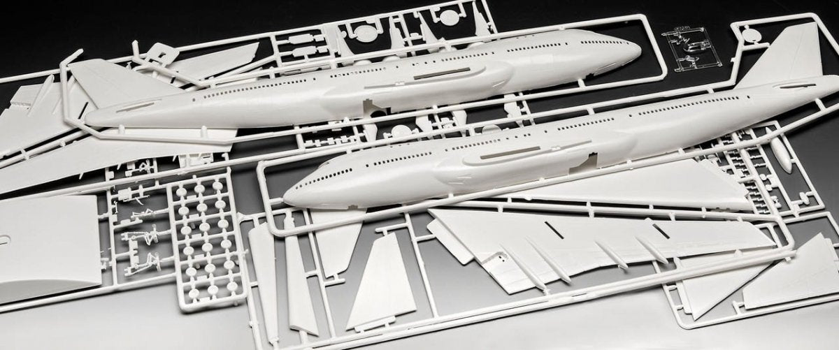 Revell 05686 Boeing 747-100 50e anniversaire 1/144 – image 5