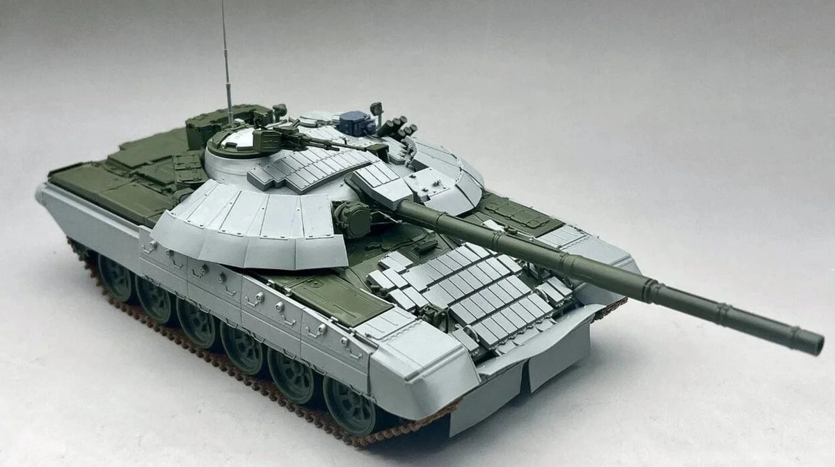 Amusing Hobby 35A067 T-72AMT - Ukraine Main Battle Tank 1/35 – Bild 3