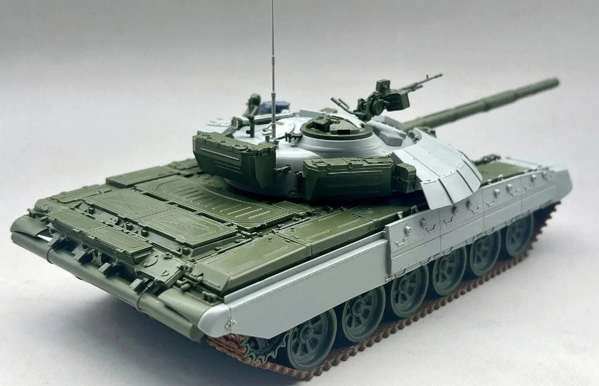 Amusing Hobby 35A067 T-72AMT - Ukraine Main Battle Tank 1/35 – Bild 4