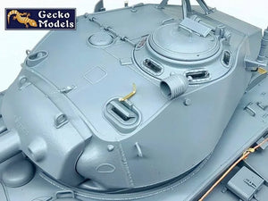Gecko Models 16GM0038 US M24 Light Tank Chaffee WWII Version 1/16 – image 18