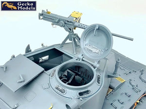 Gecko Models 16GM0038 US M24 Light Tank Chaffee WWII Version 1/16 – image 4