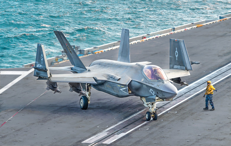 Italeri 1469 F-35C Lightning II CATOBAR version 1/72
