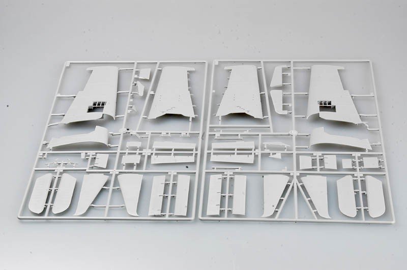 Trumpeter 02257 Grumman F6F-5 Hellcat 1/32 – immagine 3