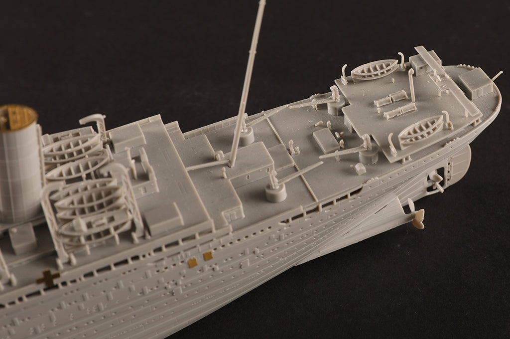 Hobby Boss 83422 HMHS Britannic 1/700 – zdjęcie 19