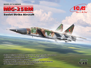 ICM 48905 MiG-25 BM, avion d&amp;#39;attaque soviétique 1/48