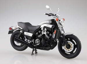 Aoshima 10960 YAMAHA VMAX NEW SILVER DUST 1/12