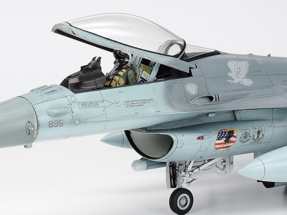 Tamiya 61098 F-16CJ Fighting Falcon 1/48 – immagine 3