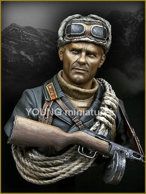 Young Miniatures YM1827 OFFICIER DE MONTAGNE SOVIÉTIQUE 1942 1/10