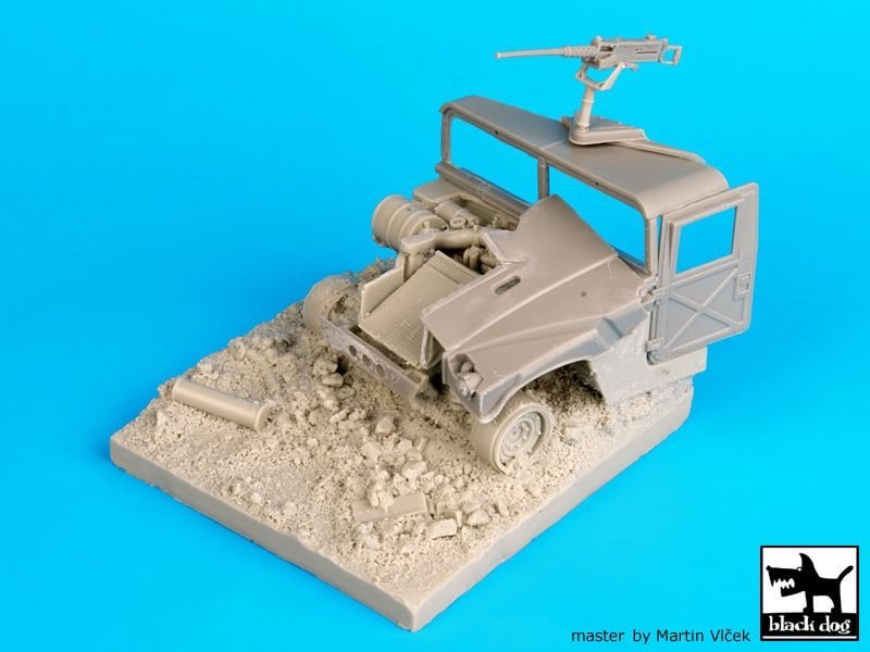 Socle de Humvee détruit Black Dog D35018, échelle 1/35 – image 6