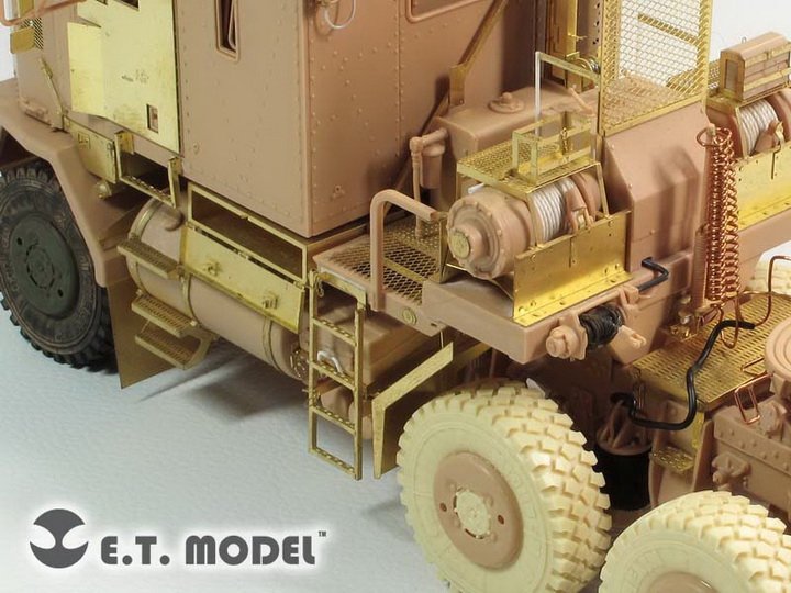 Camion tracteur moderne américain M1070 ET Model E35-131 (Pour HOBBY BOSS 85502) (1/35)  – Bild 6
