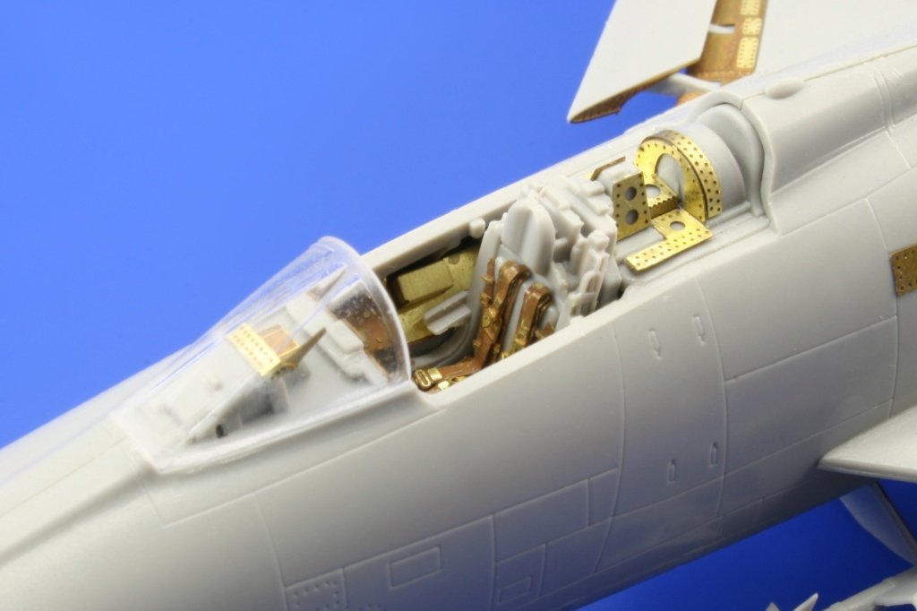 Eduard 73363 F-100C SA 1/72 TRUMPETER – image 19
