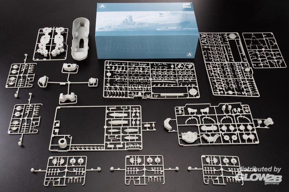 Glow2B 5058052 Cuirassé Yamato Premium 1/200