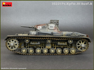 MiniArt 35221 Pz.Kpfw.III Ausf.B avec équipage 1/35 – image 9
