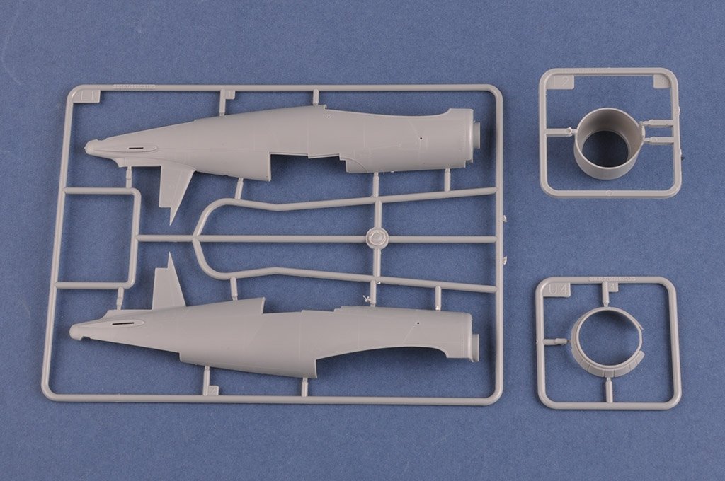 Hobby Boss 80383 F4U-1A Corsair 1/48 – image 4
