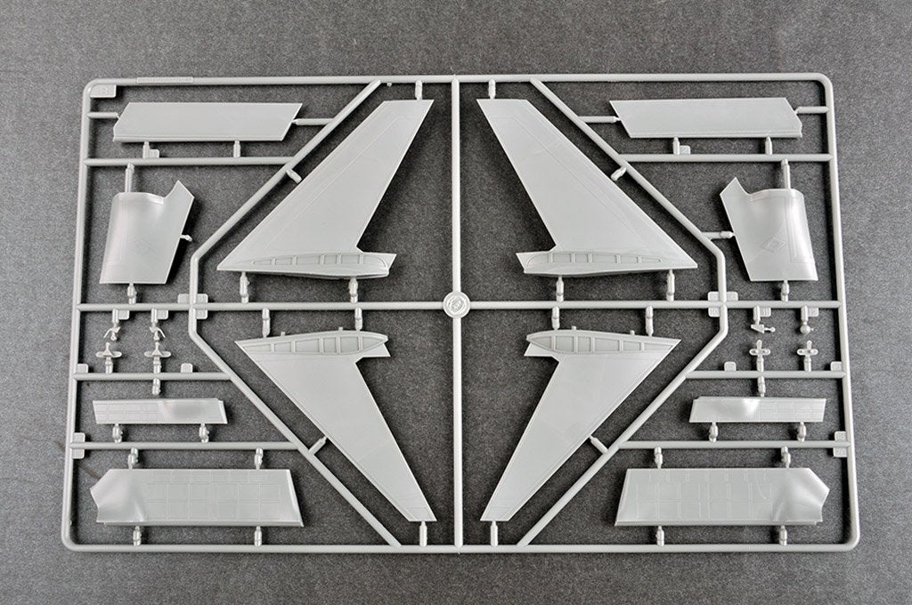 Trumpeter 03230 F-35C Lightning 1/32 – image 9