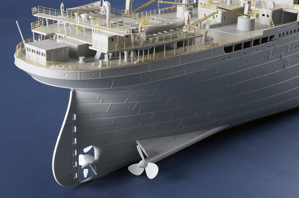 Trumpeter 03721 HMHS Britannic 1/200
