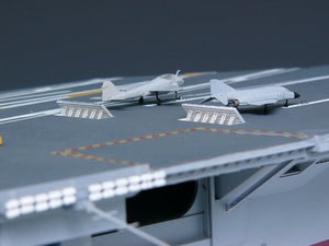 Trumpeter 05605 US CVN-68 Nimitz porte-avions 1975 (1/350) – Bild 11