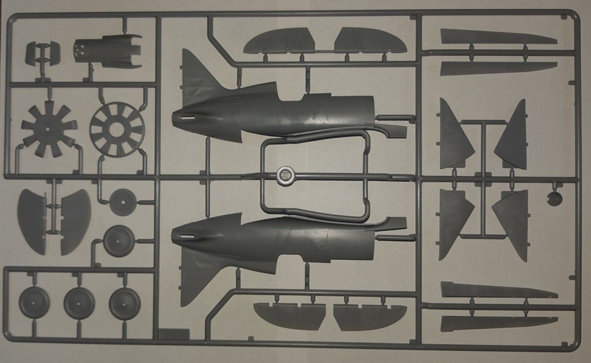 ICM 32003 I-16 type 29, chasseur soviétique de la Seconde Guerre mondiale, échelle 1/32 – image 5