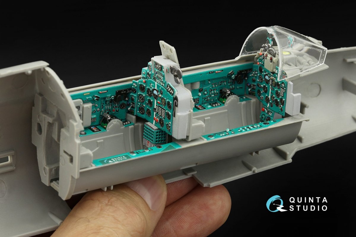 Intérieur imprimé en 3D et coloré du MiG-21UM (Trumpeter) par Quinta Studio QD32121, échelle 1/32  – image 3