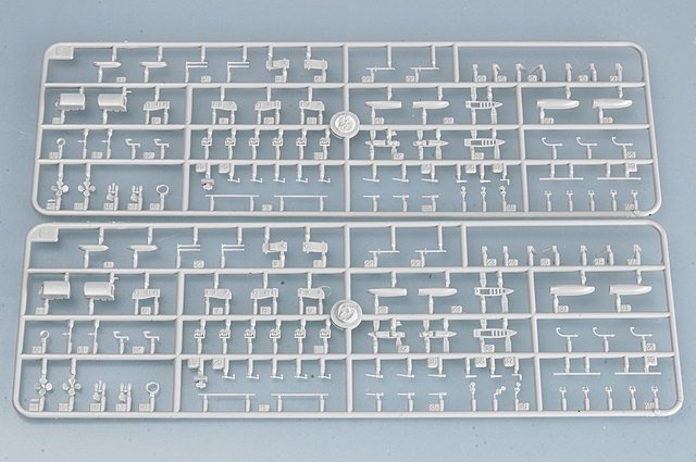Trumpeter 05738 USS SARATOGA CV-3 1/700 – image 5