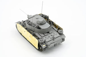 Border Model BT-048 Pz.Bef.Wg.III Ausf.K 2in1 avec Schürzen 1/35 – image 13