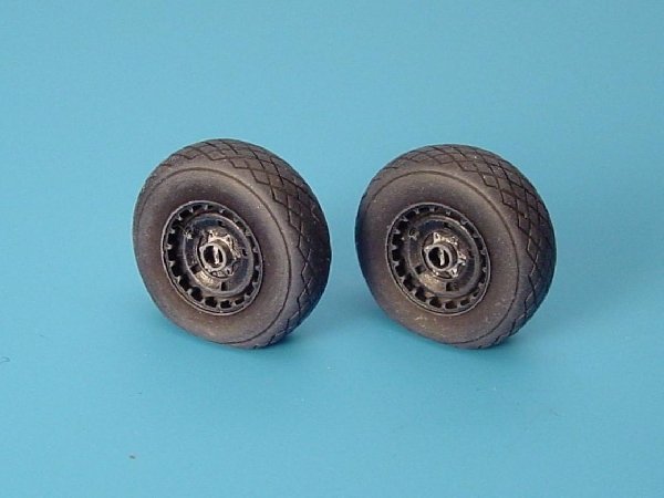 Roues SCHWALBE Aires 4146 Me 262A + masque de peinture 1/48 Tamiya