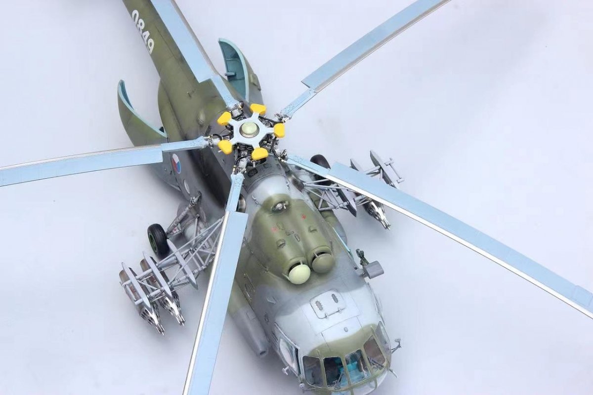AMK 88010 Mi-17 Hip Early 1/48 – image 17