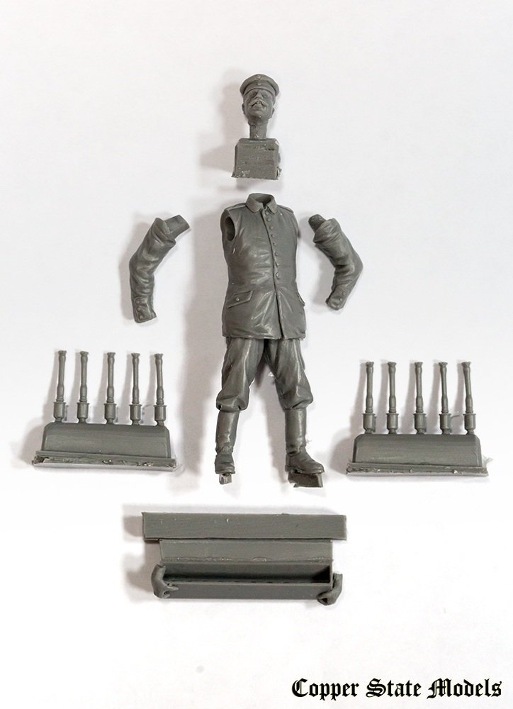 Copper State Models F32-004 Personnel d&amp;#39;aérodrome allemand avec caisse de grenades 1/32  – immagine 6