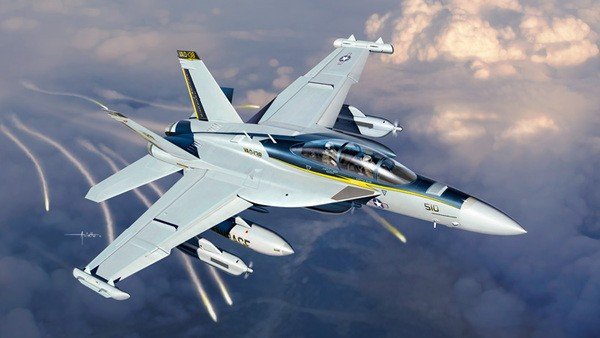 Italeri 2716 EA-18G GROWLER (1/48)