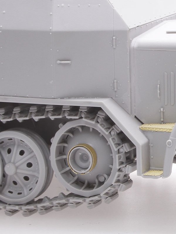 Dragon 6553 3.7cm FlaK 43 au Sd.Kfz.7/2 (1/35) – Bild 4
