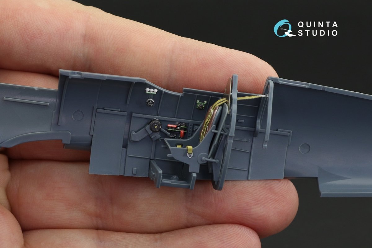 Intérieur imprimé en 3D et coloré sur papier décalcomanie Quinta Studio QD48120 Spitfire Mk.VIII (Eduard) 1/48 – image 9