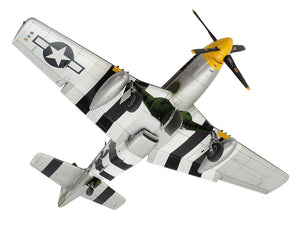 Tamiya 61040 P-51D nord-américain Mustang 8ème AF 1/48 – image 4