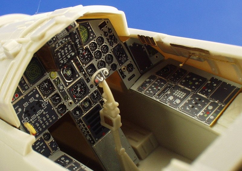 Intérieur du F-15C Eduard 32532 au 1/32 Tamiya – immagine 4