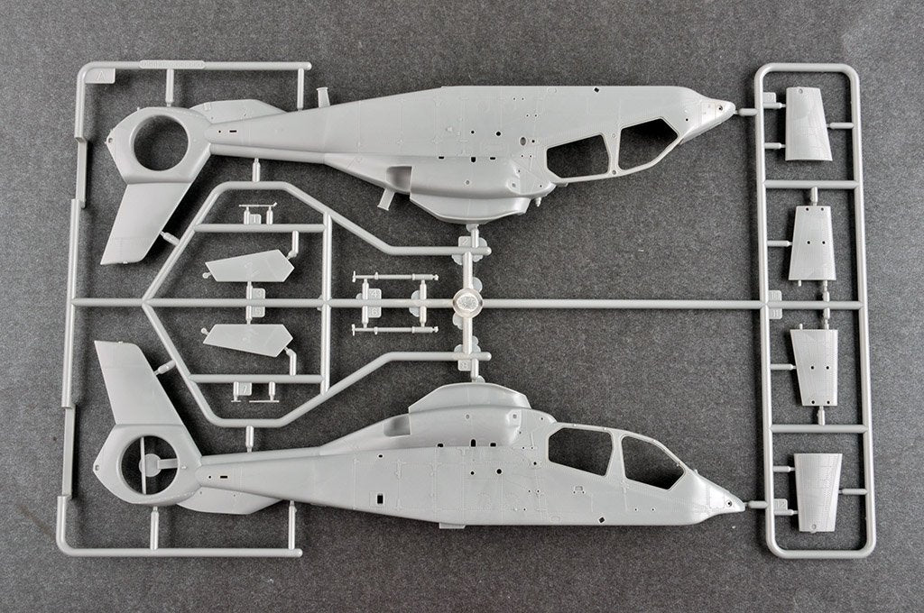 Trumpeter 05819 Z-19 Hélicoptère léger de reconnaissance/attaque 1/48 – image 5