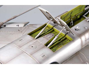 Trumpeter 02232 Chasseur North American F-100D (1/32) – image 4