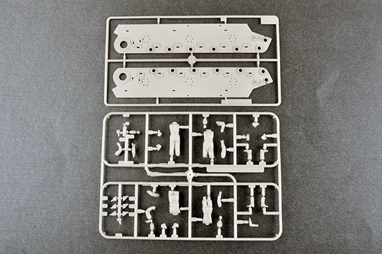Trumpeter 09597 KV-1 1942 Char à tourelle simplifiée avec équipage, échelle 1/35 – image 9