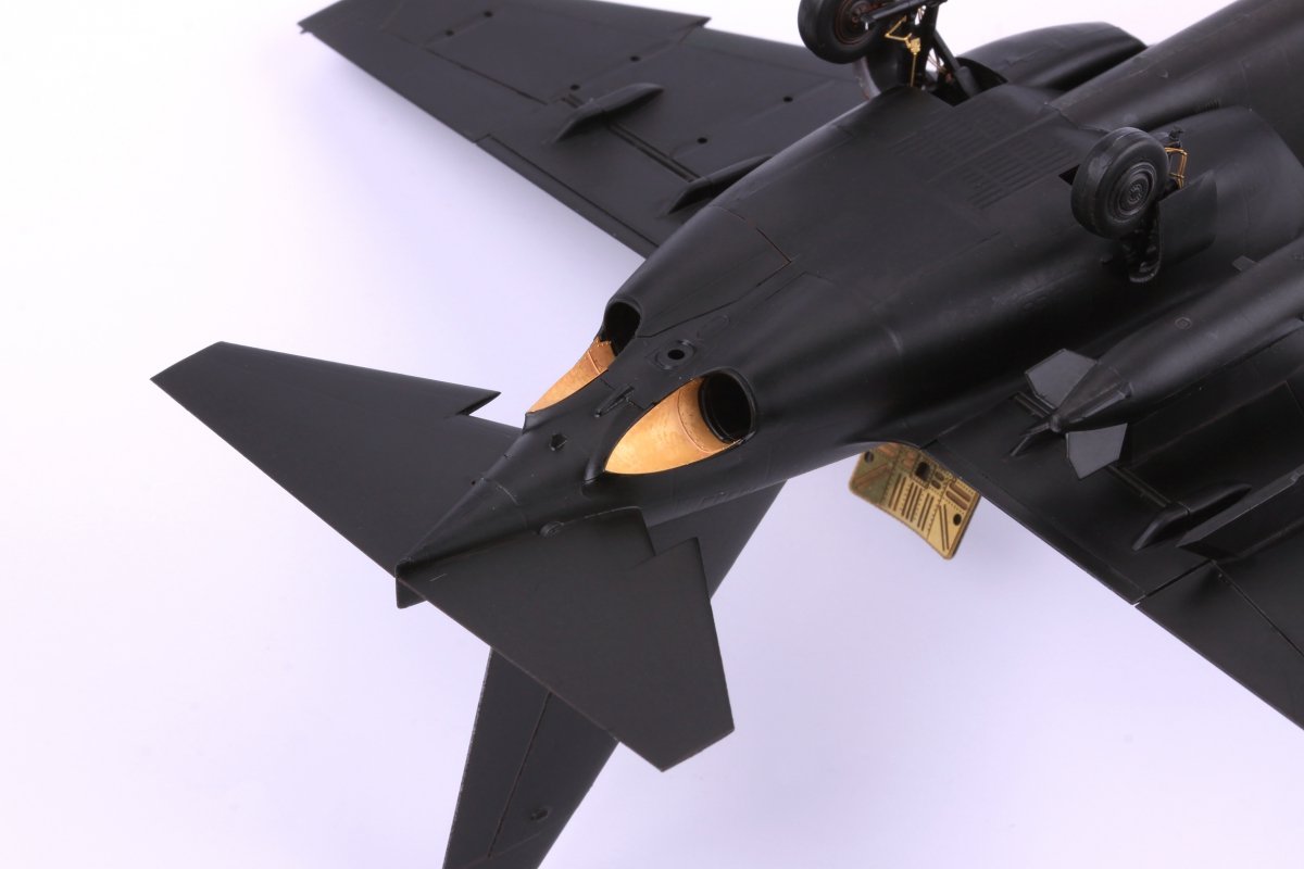 Eduard 73618 Yak-130 ZVEZDA 1/72 – zdjęcie 7