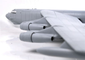 Modelcollect UA72200 B-52H US Stratofortress Bombardier stratégique 1/72 – imagen 16