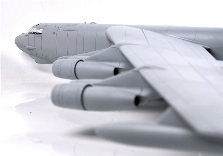 Modelcollect UA72200 B-52H US Stratofortress Bombardier stratégique 1/72 – imagen 16