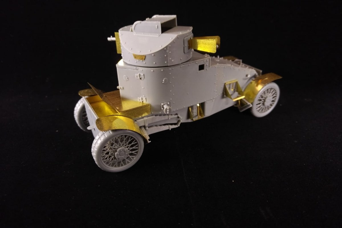 Ensemble de photodécoupe Copper State Models A35-005 Lanchester russe au 1/35 – image 4