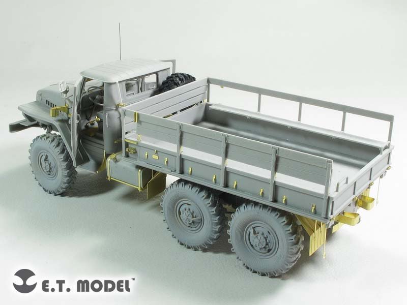 Maquette ET E35-194 Camion russe URAL-4320 (Pour TRUMPETER 01012) (1/35) – Bild 3