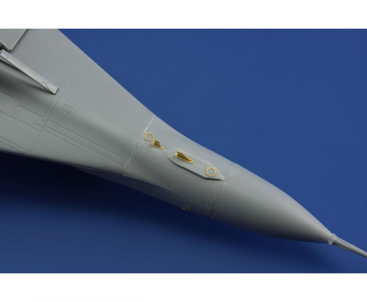 Eduard 73555 MiG-29 Izdeliye 9-13 ZVEZDA 1/72 – image 9