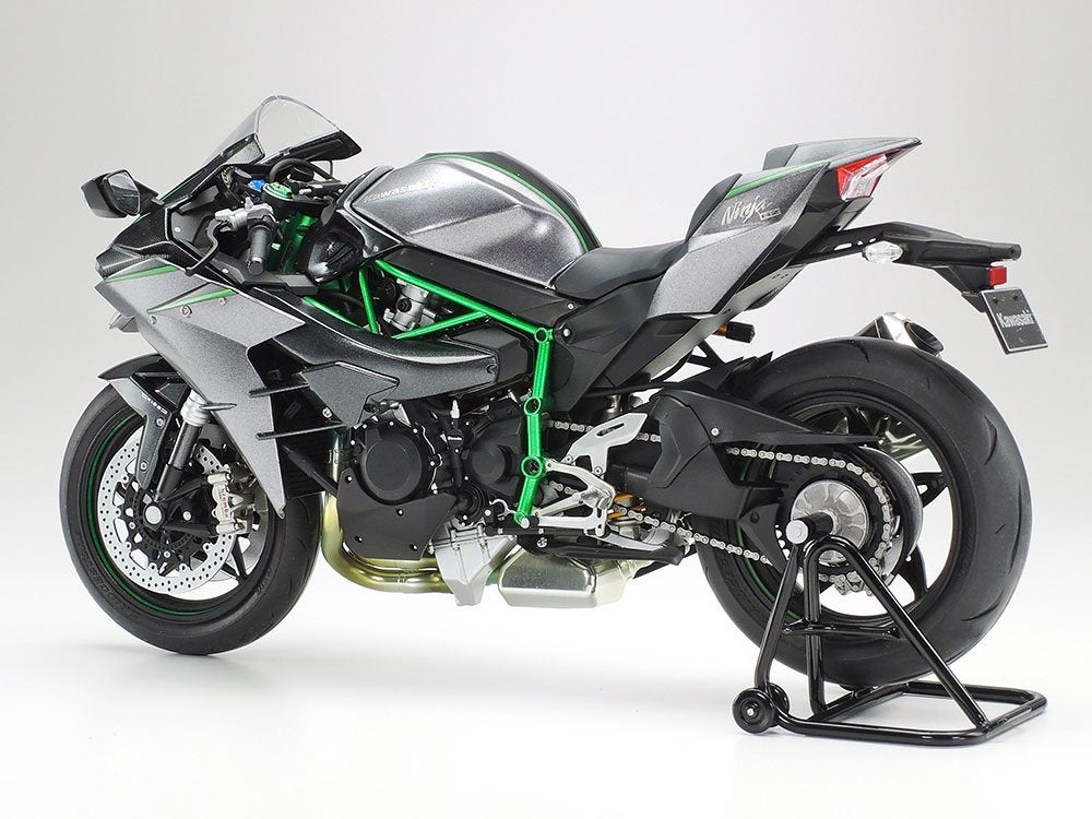 Tamiya 14136 Kawasaki Ninja H2 Carbone 1/12 – image 2