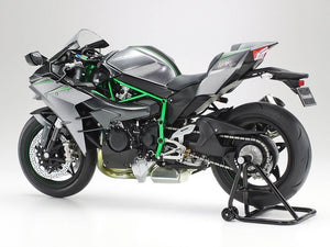 Tamiya 14136 Kawasaki Ninja H2 Carbone 1/12 – image 2
