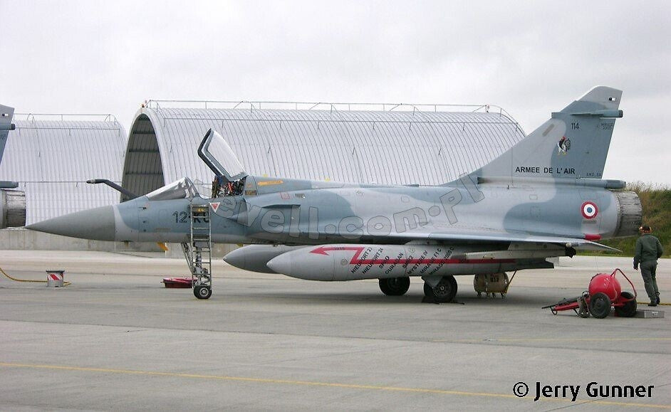 Revell 63813 Dassault Mirage 2000C - model set 1/72 – zdjęcie 3