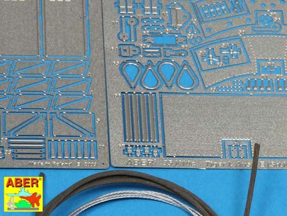 Aber 35K10 Pz.Kpfw. VI Ausf.E (Sd.Kfz.181) Tiger I – Version tardive (ensemble premium) (1/35) – image 3