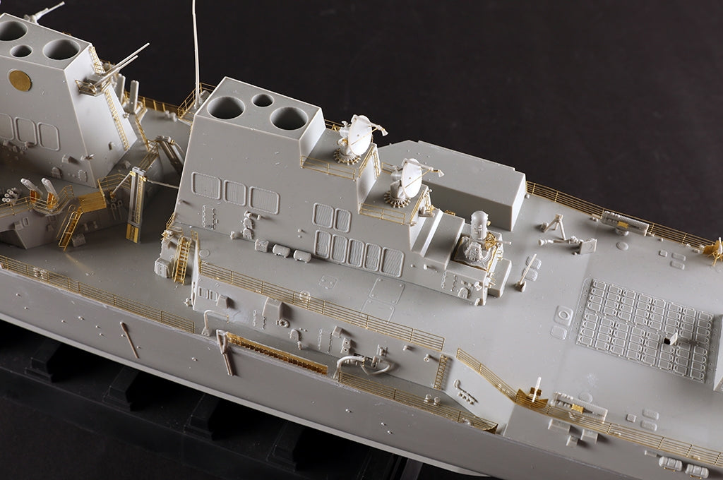 J&amp;#39;adore la maquette 62010 USS Pinckney DDG-91 au 1/200 – imagen 27