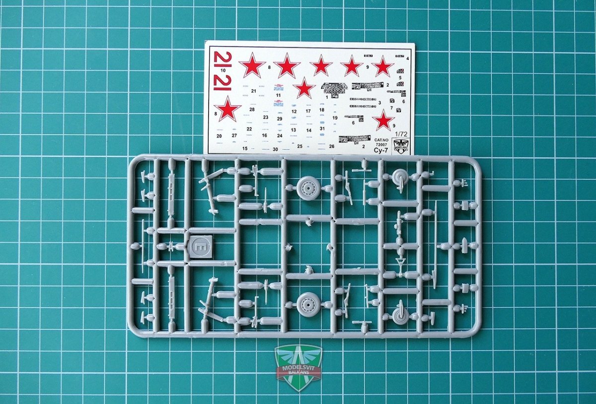 Maquette Modelsvit 72007 Sukhoi Su-7 Chasseur soviétique 1/72 – imagen 4