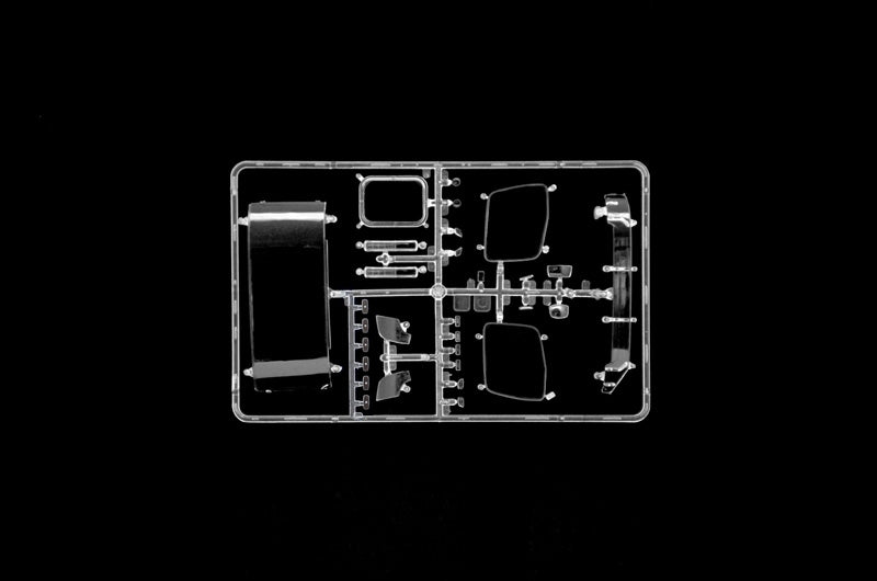 Italeri 3968 MB Actros MP4 Big Space - Édition Grand Prix 1/24 – image 9